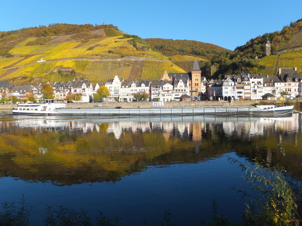 Haus Margarete Zell an der Mosel Exterior foto